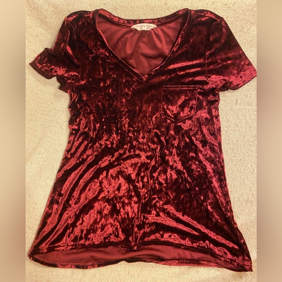 Spring + Mercer Tops - Bordeaux red velvet legging shirt